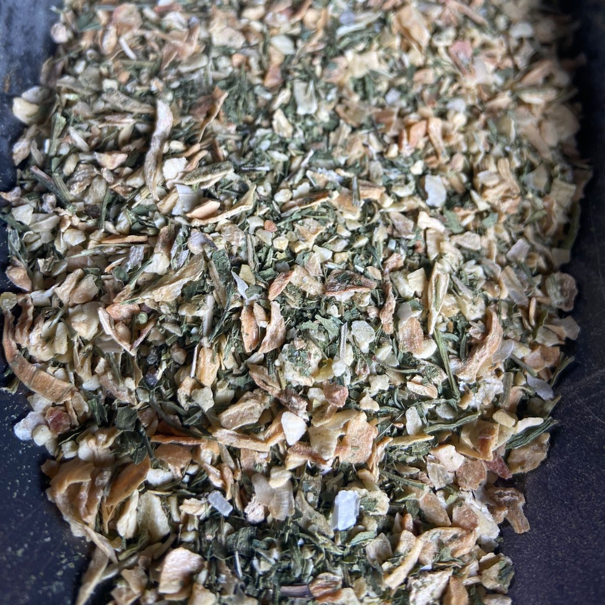 Cebola, alho e salsa – 100g por unidade